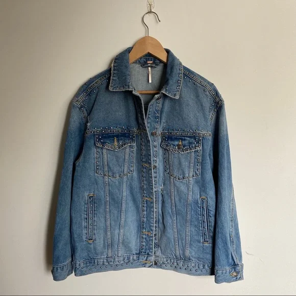 NEW Free People‎ Studded Denim Trucker Jacket - Picture 5 of 11